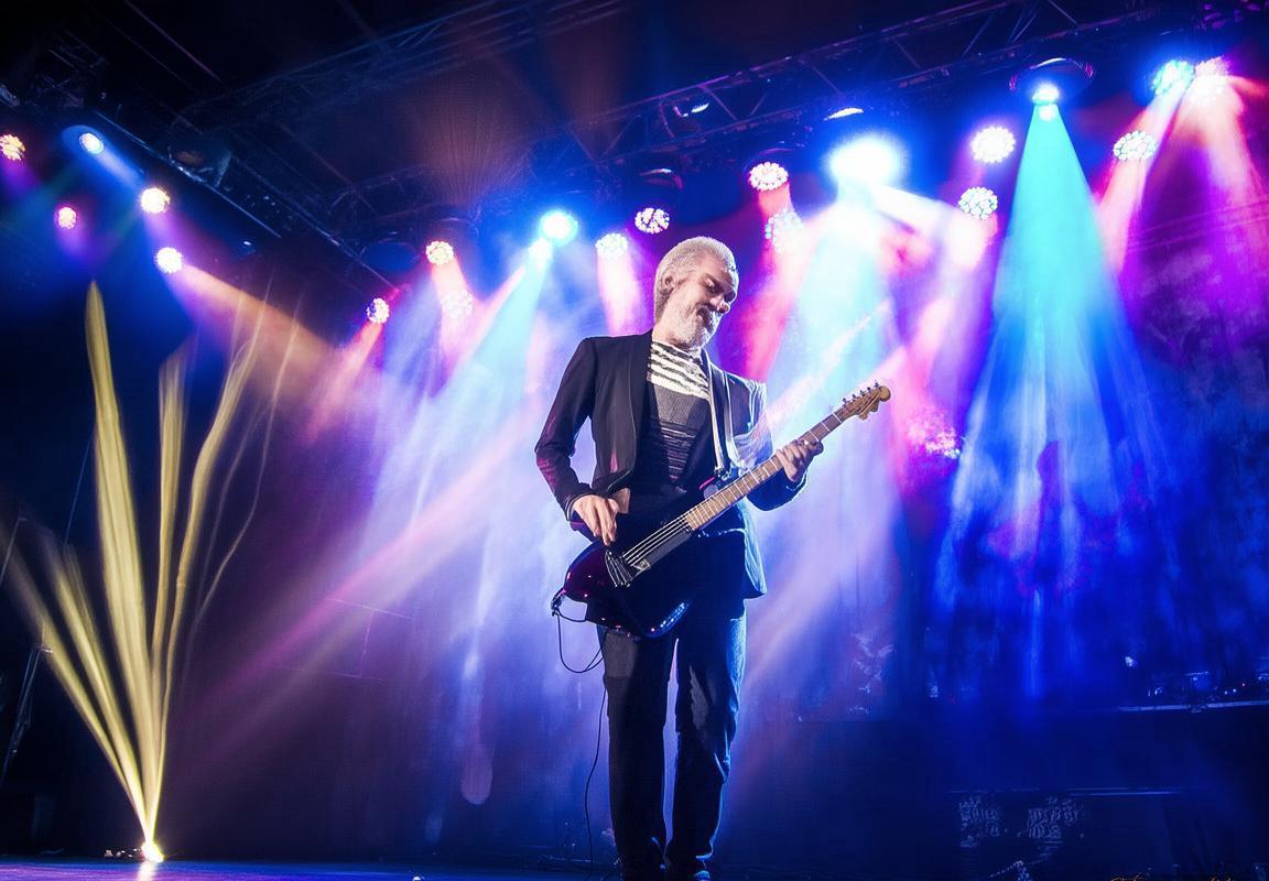 S15世界赛重磅更新：英雄联盟冠军奖杯荣耀回归，邓紫棋献唱主题曲，赛制新增败者组复活机制